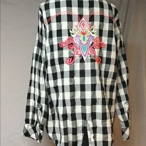 EUC wrangler snap blouse